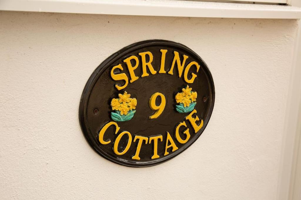 אדווינסטו Spring Cottage מראה חיצוני תמונה